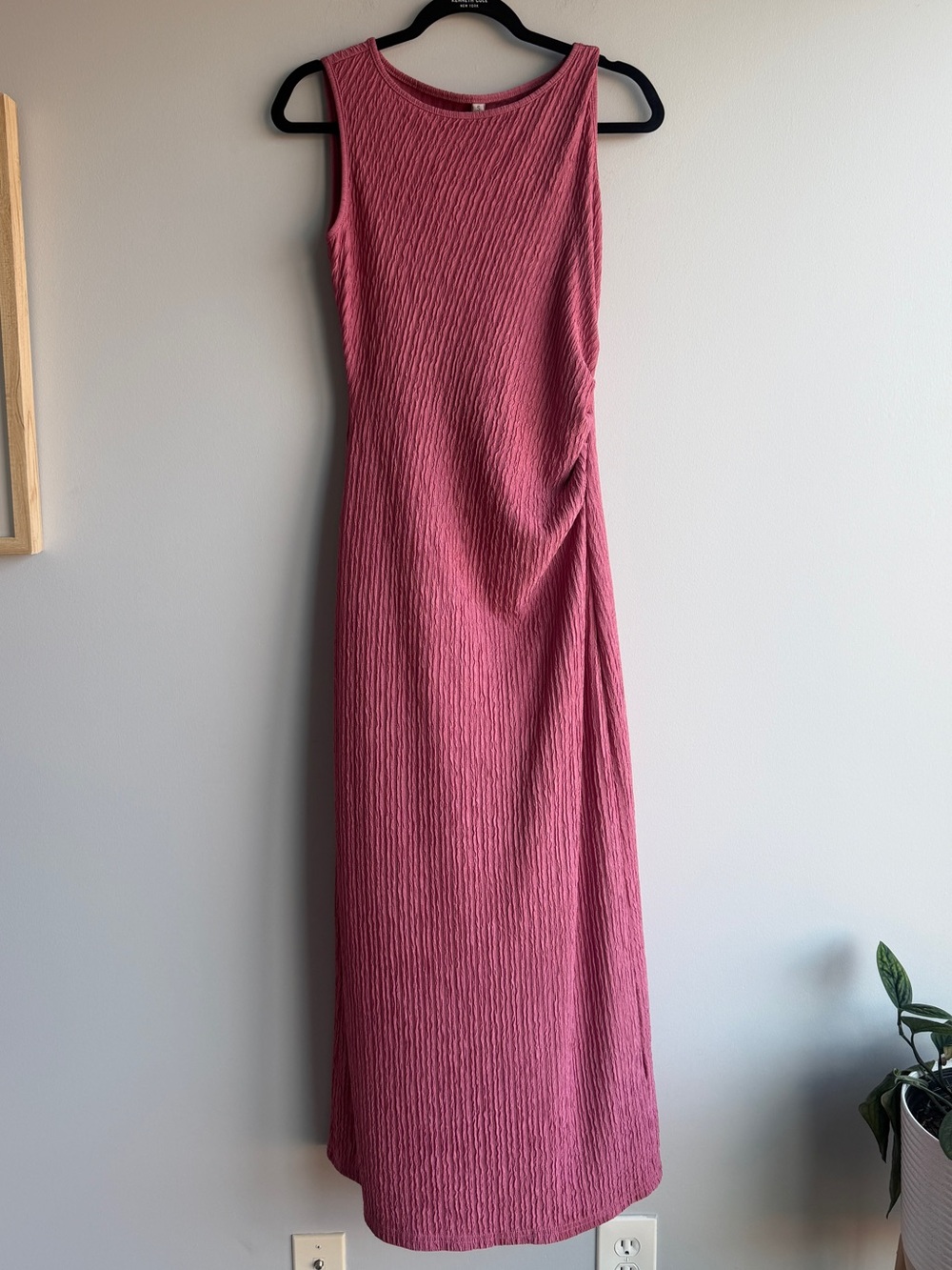 Mitilly  Sleeveless Ribbed Maxi Dress in Rose Pink